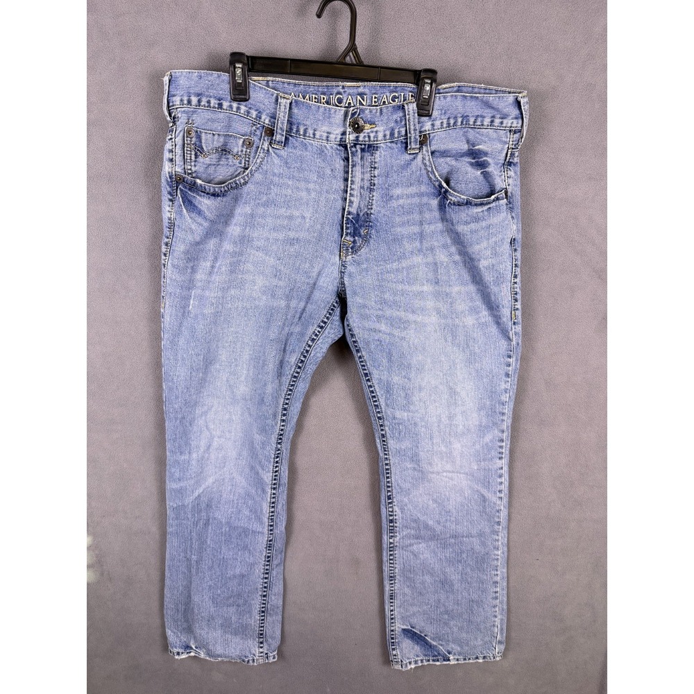 American Eagle Jeans Mens 41x32 Blue Light Wash Low Rise Bootcut‎ Distressed